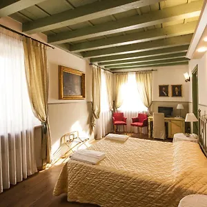 https://villa-vecelli-cavriani.hotelinveneto.com
